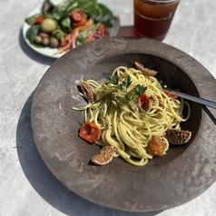 セミドライトマトと有機バジルのジェノベーゼ