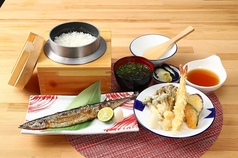 秋刀魚のわら焼きと秋の天ぷら定食