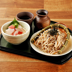 市場鮮魚小丼とそばセット