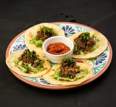 タコス×中国菜（台湾）（ルーロー角煮）