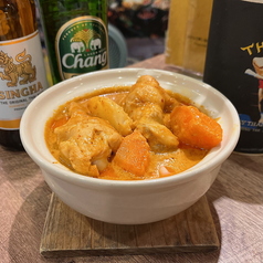 鶏肉のマッサマンカレー「ゲーンマッサマン ガイ」