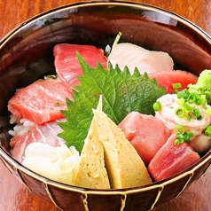 海王海鮮丼
