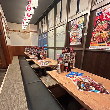 三代目鳥メロ JR香椎駅前店の雰囲気1
