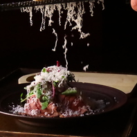 最高のチーズ料理をどうぞ。