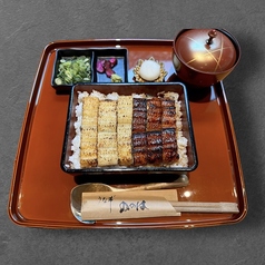 希々花の二色重御膳