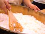 特Aランク認定山形内陸産米[はえぬき]を使用。当店独自焚き加減でふっくらと炊き上げます。