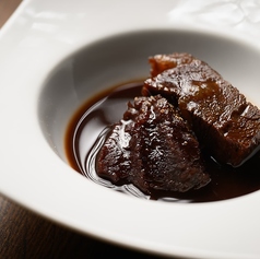 牛ツラミ （赤ワインソース）