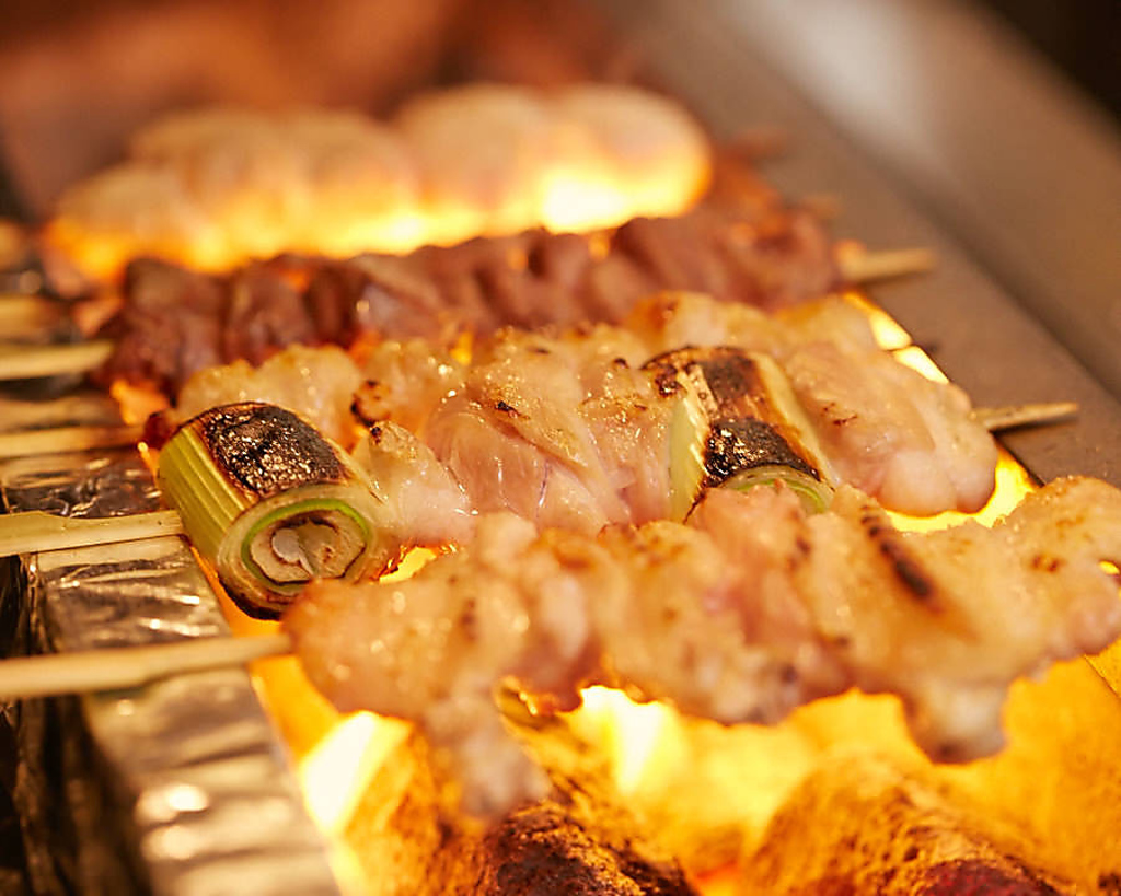 焼き物も充実。こだわり串焼きもお洒落な空間でぜひどうぞ♪