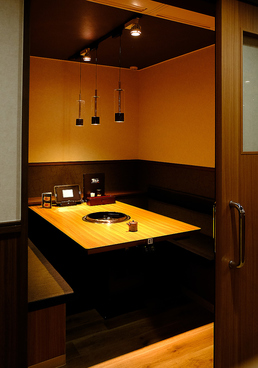 和牛焼肉 百名山 名駅西店の雰囲気1