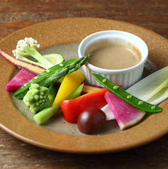 新鮮な旬野菜のバーニャカウダ