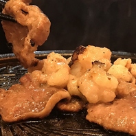 仕事帰りにサクッと！名物ホルモンとお酒のお得なセット