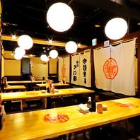 《葛西で宴会》木を基調とした落ち着きのある店内