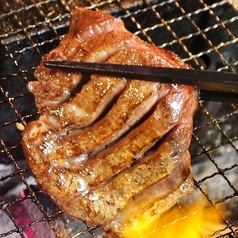 馬刺し 名物馬丼 馬タン牛タン 西銀座通り店の特集写真