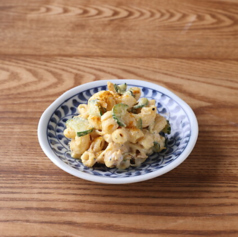 カレー風味のマカロニサラダ