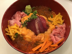  ４色丼(大盛り) 