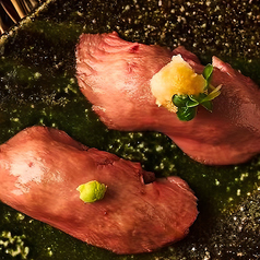 牛タン握り/牛タン炙り握り