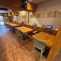 豊富なテーブル席！ご家族・グループで楽しく焼肉宴会♪