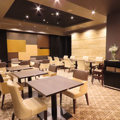 ALLY S BAKERY LOUNGE アリーズベーカリーラウンジの雰囲気1