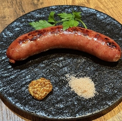 【希少部位使用・熊本県産桜馬肉の極太ソーセージ】の写真