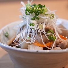 季節の豚もつ煮