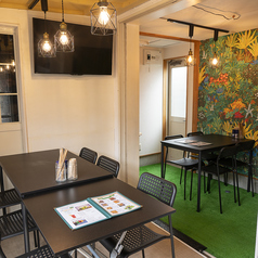 【テーブル席：2名×1テーブル】