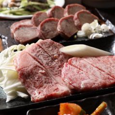 店主が直接仕入れる新鮮なお肉です♪