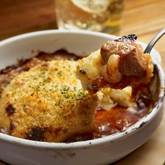 HUB特製！ラム肉の手作りシェパーズパイHomemade Shepherd’s Pie