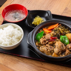 王富貴黄悶鶏 オウフウキホンメンジーの特集写真