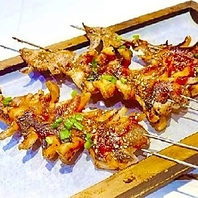 多種にわたる串や定食のランチが味わえる本格派創作中華