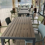 テラス席は広々30席！ゆったりくつろげるリラックス空間で当店自慢の薪火料理をお楽しみください◎