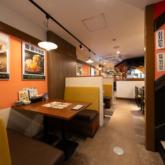 清潔感のある店内はデートのご利用にも◎お得な単品飲み放題は2名様～ご利用可能です！お酒好きなカップルにおすすめ♪