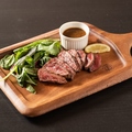 料理メニュー写真 牛ランプガーリックステーキ