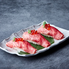 「黒毛和牛」肉寿司