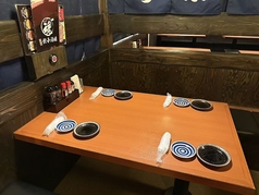 4名様でご利用いただけるテーブル席です。女子会やプチ宴会など少人数での飲み会にぜひご利用ください！すべてソファー席です。