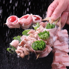 焼き鳥 八尺鳥 やさかどり 六本松店の雰囲気1