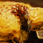 すみれといえば、とろ～りチーズが香ばしい「炙りフワトロ」！お酒との相性も◎