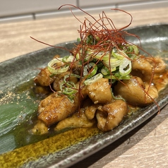 鶏皮のピリ辛ごまソース　ハーフ