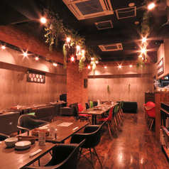 イタリアンバル ピッコロ PICCOLOの雰囲気2