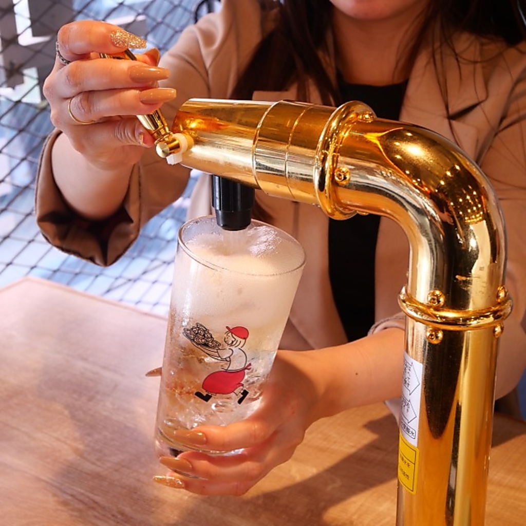 全テーブル卓上サーバー完備！ハイボールやサワーが飲み放題！