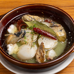 アヒージョ（タコ・ホタテ・カキ）［バケット付］　