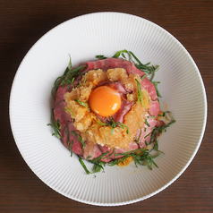 ローストビーフ丼　和風おろしソース