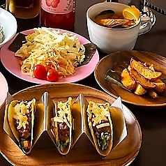 シャララ食堂の特集写真