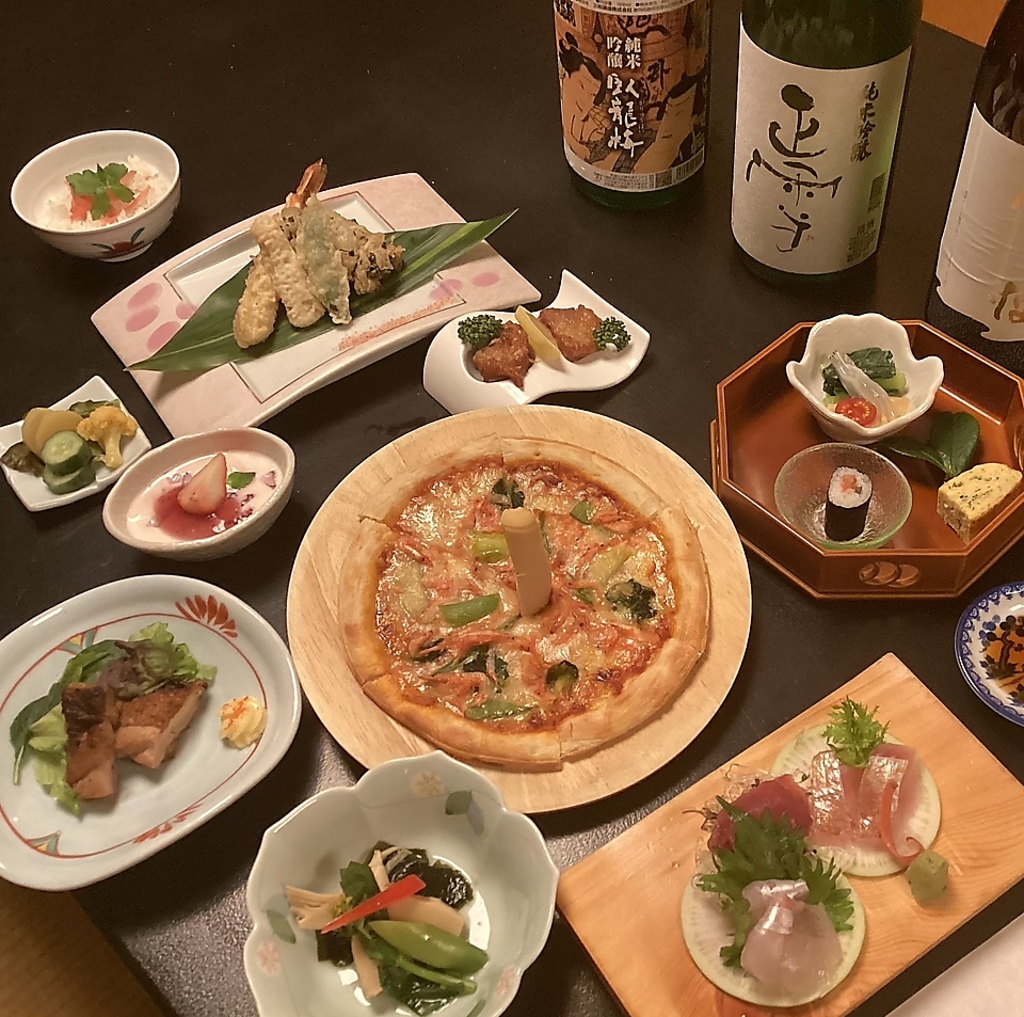 旬の食材を活かした、月代わりのコース料理をご用意してます。季節感を感じる一皿をご堪能ください♪