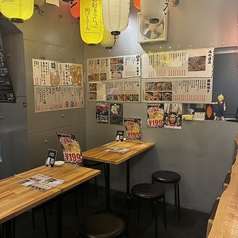 12名様から最大20名様まで店舗全体の貸切が可能!歓送迎会や会社宴会、打ち上げなどの大規模な飲み会、誕生日・記念日パーティーに最適です。賑やかな三宮横丁で他のお客様を気にせずワイワイ盛り上がれます!ご予算や演出などもお気軽にお電話でお問い合わせください。特別な宴会を心を込めてプロデュースします。