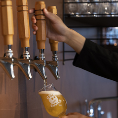 隣接した醸造所で創るクラフトビール