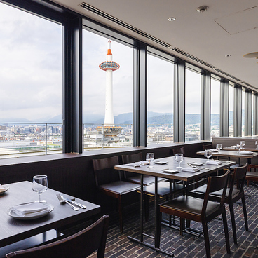 サルヴァトーレ クオモ SALVATORE CUOMO ザ キッチン 京都の雰囲気1