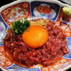 炙りヒレユッケ
