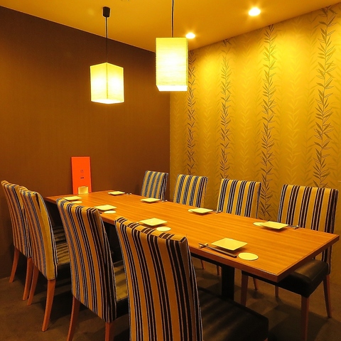 岡山駅徒歩約3分！【個室あり】接待・会食に最適な和モダン空間