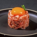 料理メニュー写真&nbsp;【特選黒毛和牛の低温調理ユッケ風～タレ味～】