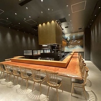 【ライブ感♪】カウンター席で楽しむ極上の焼き鳥